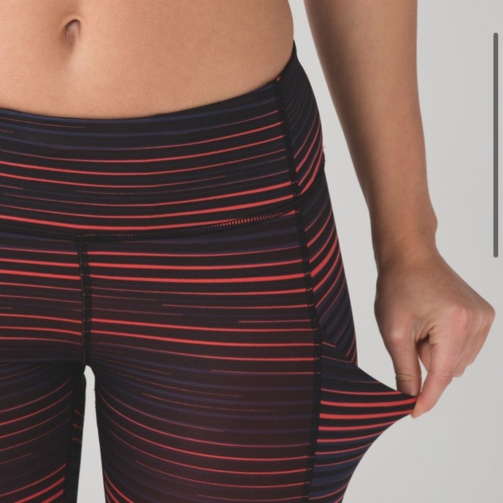 Lululemon Running Walking Speed Tight IV, size 6 - Picture 8 of 10